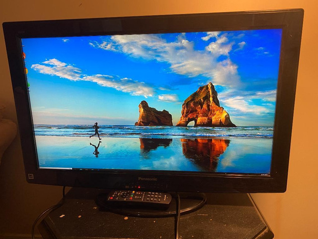 Used 32”  Panasonic  TC-L32U22 TV with HDMI(1080)  for Sale, Can Deliver in TVs in Woodstock