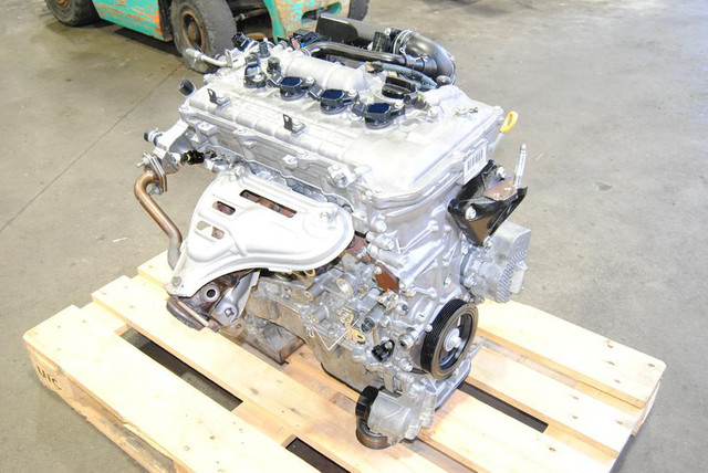 Moteur Toyota Prius V Hybrid 1.8 2ZR-FXE Engine 2010 2011 2012 2013 2014 2015 2016 Motor Toyota Low mileage in Engine & Engine Parts in City of Montréal - Image 3