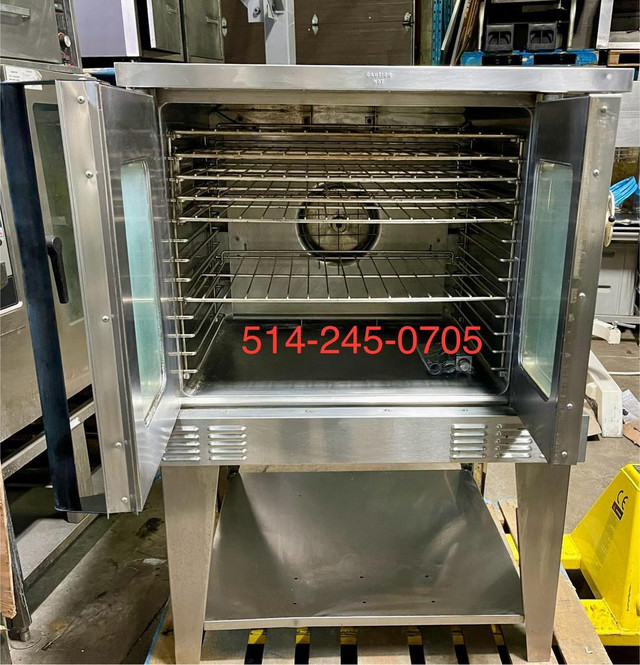 Garland Master Four a Convection Electric 208V 3 Ph Comme Neuf. Electric Convection Oven Like New. in Industrial Kitchen Supplies - Image 2