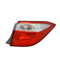 Toyota Corolla Sedan 2014-2016 Tail Lamp Light Right Driver Side