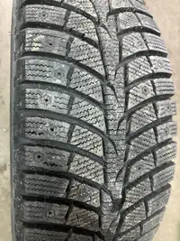 4 pneus dhiver P225/60R17 99T Laufenn i Fit Ice 8.5% dusure, mesure 11-11-11-11/32