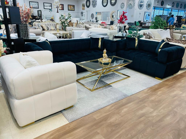Black Sofa Set on Huge Sale !!! dans Sofas et futons  à Ontario - Image 4