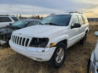 Parting out WRECKING: 2000 Jeep Grand Cherokee Limited Parts
