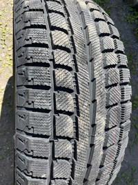 4 pneus dhiver neufs P265/65R17 112S Maxtrek Trek M7