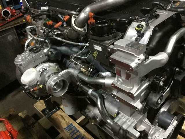 Cummins Surplus New X15 Engine Motor CM 2450 500HP With Warranty in Engine & Engine Parts - Image 3