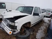 Parting out WRECKING: 1998 Chevrolet 1500