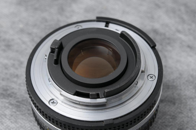 Nikon 50mm F/1.8 Series E Lens Silver Version (ID: 1637) in Cameras & Camcorders - Image 3