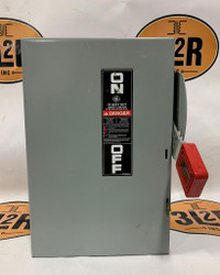 G.E- TH3361 (30A,600V,20HP, FUSIBLE) Wall Disconnect