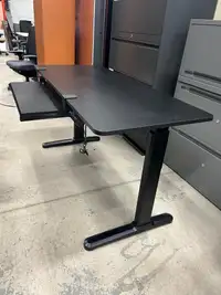 Vivo Sit-Stand Table in Excellent Condition-50% OFF-Call us now!