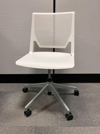 Haworth Very Boardroom Chair  White  Armless