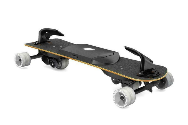 Summerboard SBX Electric Snowboard - Brand New - Financing Available | Full Warranty in Skateboard