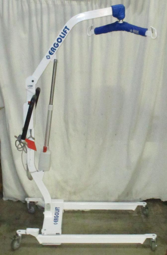 BHM Ergolift 2 Electric Lifter Patient Lift w/ sling 400 lbs capacity in Health & Special Needs - Image 4