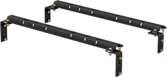 CURT 16200 Carbide Black 5Th Wheel Rail Kit in Other Parts & Accessories in Ontario