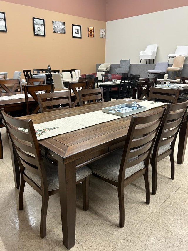 Wooden Dining Room Furniture! 7PC Dining Set Kijiji in Dining Tables & Sets in Ontario
