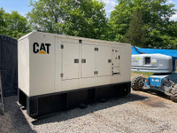 156	kw CAT Diesel Generator - 400 amp