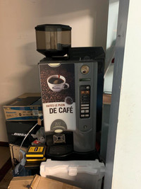 Machine à café commercial