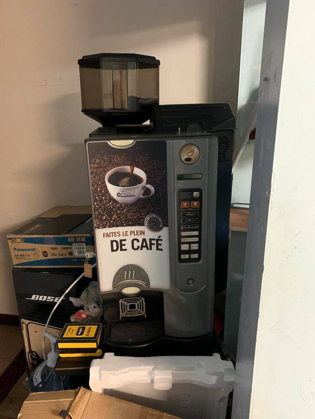 Machine à café commercial dans Autres équipements commerciaux et industriels  à Ville de Montréal