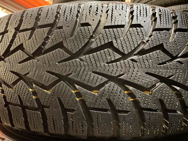 245/70/17 Toyo winter 10-11/32 + mags 17 pouces 6x120 GM + sensors in Tires & Rims in Laval / North Shore - Image 2
