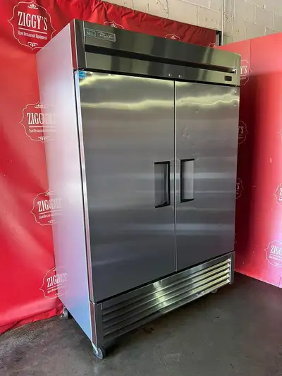 54” True T-49f-HC double door commercial Stainless freezer LIKE NEW ! $3995 can ship any where !