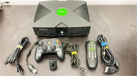 Microsoft Xbox Launch Edition 8GB Home Console - Black with 3 set of games in Other in Ontario