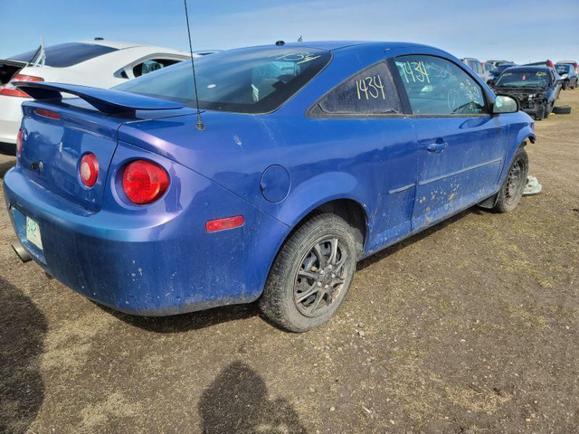 Parting out WRECKING: 2008 Chevrolet Cobalt Coupe Parts in Other Parts & Accessories - Image 2