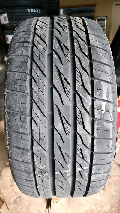 4 pneus dété neufs P245/40R18 97Y Nitto Motivo