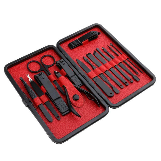 NEW BLACK 15 PCS STAINLESS STEEL MANICURE PEDICURE SET NP008 in Other in Regina - Image 2