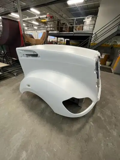 Kenworth T680 hoods available Available in primer $3800 or painted $5000.00 Fibra Truck Parts Ltd. 4...