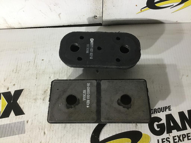 (ENGINE MOUNTS / SUPPORTS MOTEUR)   -Stock Number: H-6299 in Engine & Engine Parts in British Columbia - Image 2