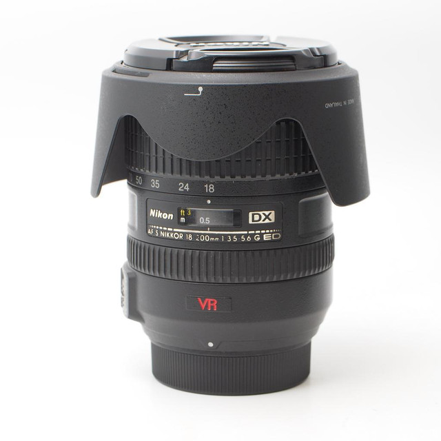 Nikon AF-S DX NIKKOR 18-200mm f3.5-5.6 (ID - 2034) in Cameras & Camcorders