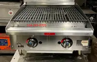 Grille Charbroiler 24” Gas Comme Neuf, Like New!