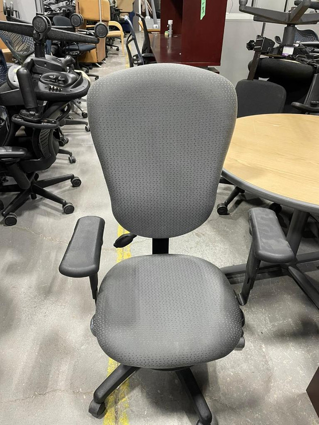 Ergocentric Multi Tilt 2 Chair-Excellent Condition-Call us! in Chairs & Recliners in Toronto (GTA)