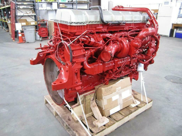 2016 MACK MP8 Engine Assembly 6 month Warranty in Engine & Engine Parts - Image 2
