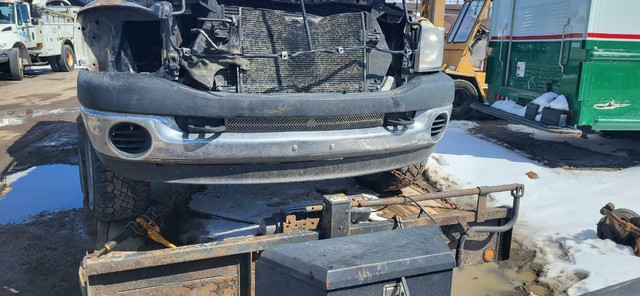 2009 Dodge Ram 3500 6.7L Diesel 4x4 Pickup For Parting Out in Auto Body Parts in Manitoba - Image 2