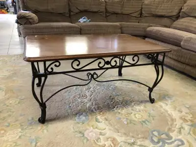 ONLINE AUCTION: Bombay Coffee Table