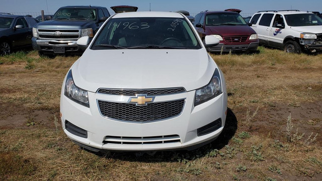 Parting out WRECKING: 2013 Chevrolet Cruze in Other Parts & Accessories - Image 3