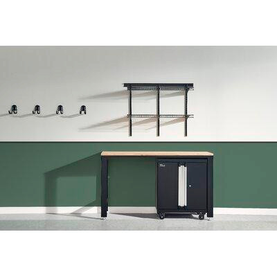 ClosetMaid Armoire de rangement mobile ProGarage 32,7 po x 26,8 po x 18 po in Hutches & Display Cabinets in Québec