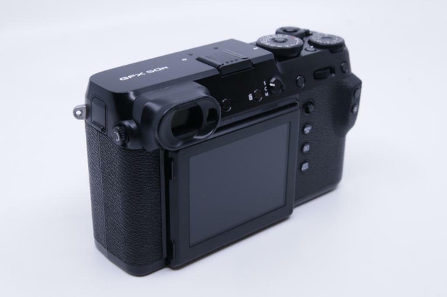Fujifilm GFX 50R w EF-42 flash  (ID-466)   BJ PHOTO in Cameras & Camcorders - Image 4