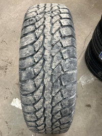 4 pneus dhiver LT245/75R16 116Q GT Radial Champiro Ice Pro 2 2.0% dusure, mesure 11-12-11-12/32