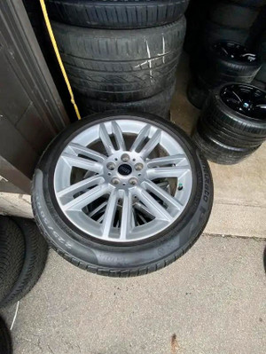 SET OF FOUR 18 INCH OEM MINI COOPER WHEELS !! 5X112 MOUNTED WITH 225 / 50 R18 PIRELLI P 7 RUNFLAT TIRES !! Toronto (GTA) Preview