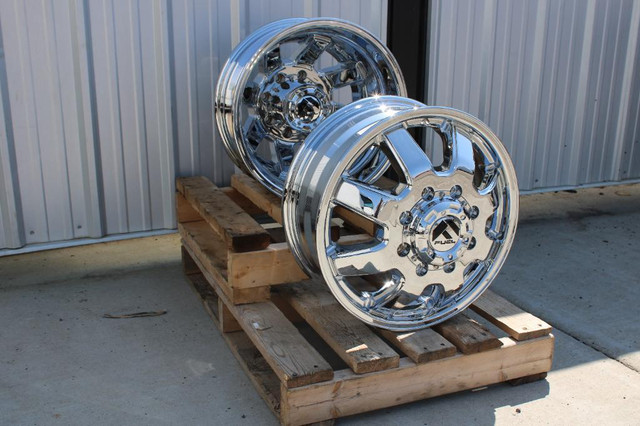 17x6.5 Fuel Maverick D536 Chrome Dually Wheels in Tires & Rims in Alberta - Image 2