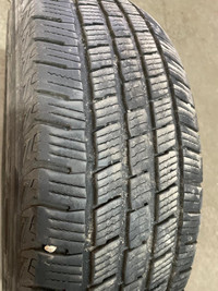 4 pneus d'été P245/70R17 110T Kumho Crugen HT51 27.0% d'usure, mesure 8-9-9-9/32
