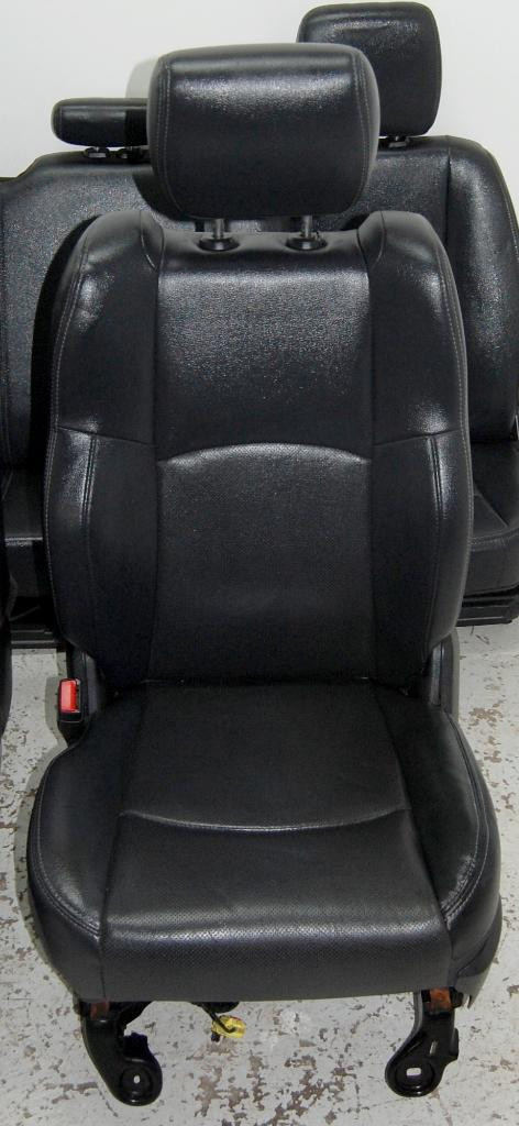 Dodge Ram 2011 Quad Cab BLACK LEATHER Power Heated Cooled Seats in Other Parts & Accessories - Image 2