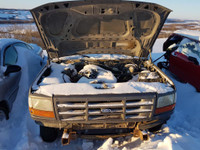 Parting out WRECKING: 1993 Ford F-150