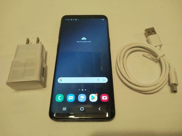 *DERRIERE FISSURER MAIS FONCTIONNE* SAMSUNG GALAXY S9 SM-G960W 64GB UNLOCKED/DEBLOQUE FIDO ROGERS CHATR TELUS BELL KOODO in Cell Phones in City of Montréal