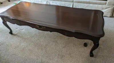 ONLINE AUCTION: Coffee Table