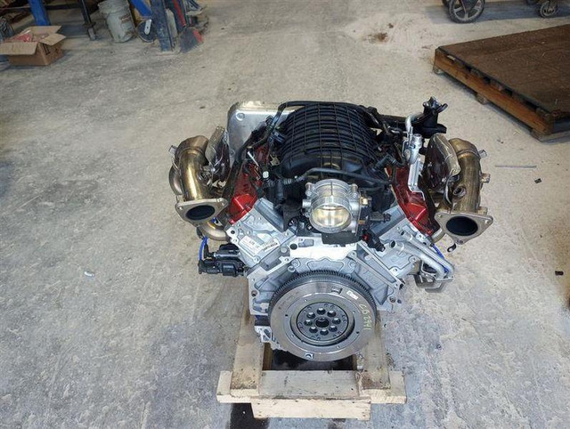 2023 Chevrolet Corvette Stingray Engine 6.2 V8 in Engine & Engine Parts - Image 2
