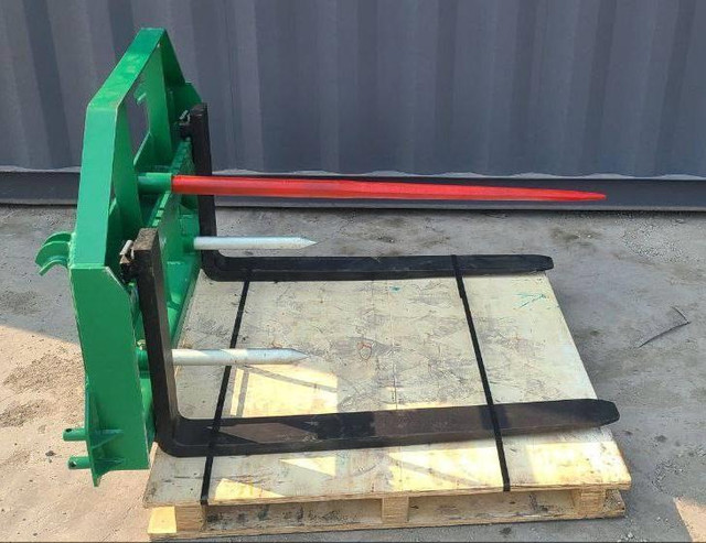 NEW JOHN DEERE COMBO HAY SPEAR & PALLET FORKS 5236047 in Other in Manitoba - Image 3