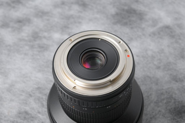 Rokinon 14mm F/2.8 Wide Angle Lens For Canon (ID: 1645)   BJ Photo-Since 1984 in Cameras & Camcorders - Image 4