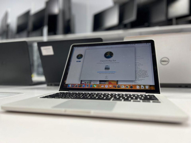 Macbook PRO , 13 A1502 i5 in Laptops in Toronto (GTA) - Image 3